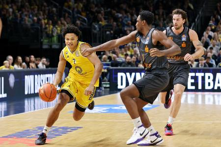 BBL: Meister Berlin dreht spät auf und siegt zum Auftakt