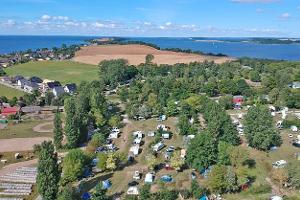 Campingplatz Ruegen Naturcampingplatz Alt Reddevitz