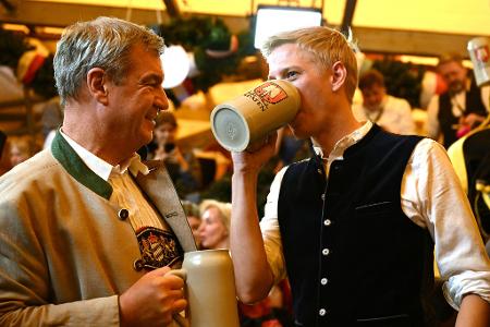 Markus Söder (l.) und Dominik Krause haben das Oktoberfest eröffnet.
