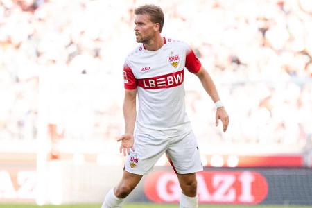 Maximilian Mittelstädt - Note: 2,5 - Pendelte in der variablen VfB-Ordnung zwischen Halbverteidiger und Schienenspieler. Erwischte die BVB-Abwehr mehrfach auf dem falschen Fuß, wenn er mit vorschob. Hinten ebenfalls sehr wachsam gegen Ryerson. Verhinderte im ersten Durchgang mit seiner Grätsche vor Guirassy wohl sogar ein Gegentor.