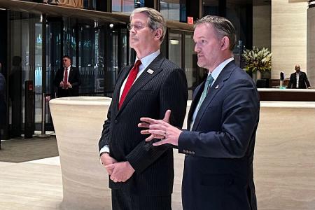 Die Gespräche fanden in der New Yorker Zentrale der Großbank JPMorgan Chase statt.