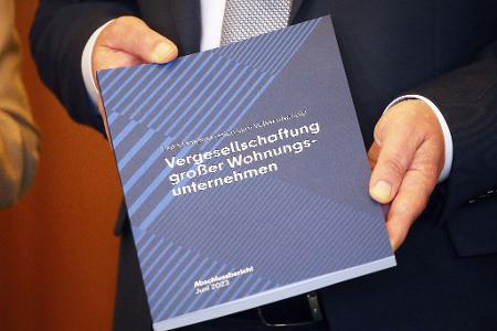 Nach dem Volksentscheid prüfte eine Expertenkommission die Verfassungskonformität einer Vergesellschaftung. (Archivbild)