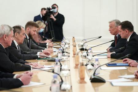 Die AfD pflegt seit langem Kontakte zu Russland. (Archiv)