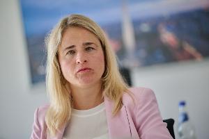 VdK-Präsidentin Verena Bentele im Interview: Die Vorschläge zur Rentenreform will sie nicht komplett "in die Tonne treten". 
