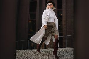 Comfy Chic: Wie aus Kuschelmode ein eleganter Look wird