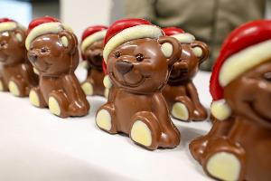 Die Weihnachtsproduktion beginnt schon im Sommer.