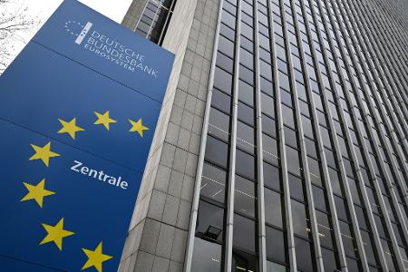 Der Vorstand der Deutschen Bundesbank mit Sitz in Frankfurt besteht aus dem Präsidenten und dem Vizepräsidenten und vier weiteren Mitgliedern. (Archivbild)