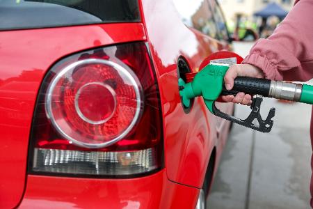 Ein durchschnittlicher Autofahrer spart um die 35 Euro. (Archivbild)