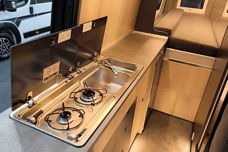 Campingbus Mega Mobil Re-Aktiv 700 MX Alltraantrieb