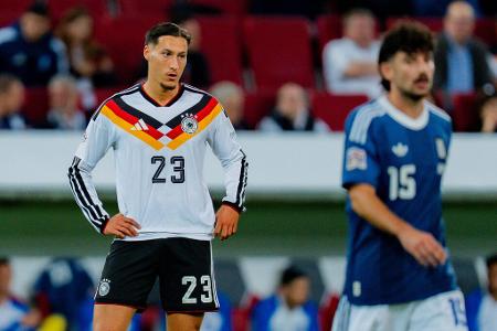 Younes Ebnoutalib - Note: 4,5 - Wurde von den Mitspielern streckenweise kaum ins Spiel integriert. Bekam seine einzige Top-Chance nach Schade-Flanke nicht aufs Tor gedrückt. Gegen den bärenstarken Mavropanos sah er sonst wenig Land und mied später fast schon den Strafraum.