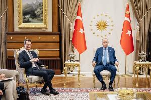 Ungewöhnliches Treffen: Wüst bei Erdogan