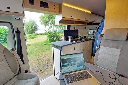 Hobby Ontour Van 600 FT, Campingbus, Reisemobil, Sitzgruppe, Laptop