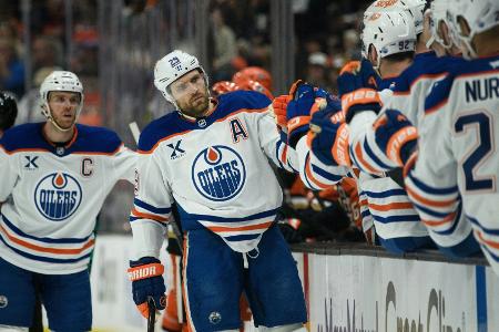 NHL: Dämpfer für Draisaitl - Debüt-Treffer für Peterka