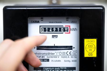 Unternehmen und Behörden zahlen für Strom und Gas im Schnitt niedrigere Preise als Privathaushalte. (Symbolbild)
