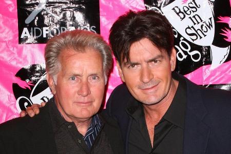 Charlie und Martin Sheen spielen in Comedyserie Vater und Sohn