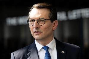 BMW-Chef Nedeljkovic: Konzernstruktur vereinfachen und Managementpositionen streichen. (Archivbild)