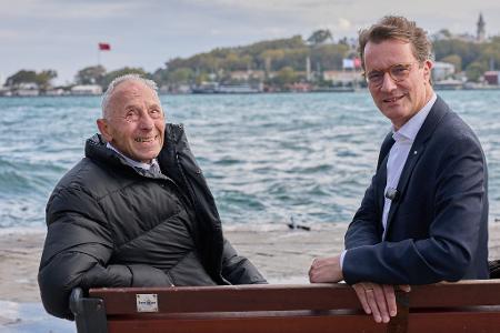 Der Minister traf einen der ersten 