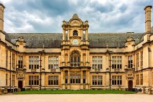 Dark Academia Travel: Oxford & Co. für maximale Herbststimmung