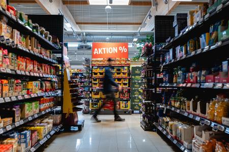Preissteigerungen werden an der Supermarktkasse besonders deutlich. (Symbolbild)