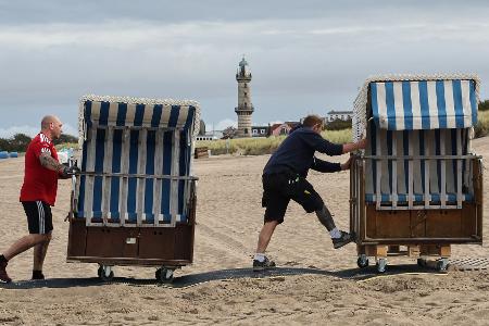 Das Ende des Sommers, die Strandkörbe verschwinden im WInterquartier.