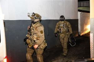 SEK-Beamte waren am Donnerstagabend in Hagen im Einsatz.