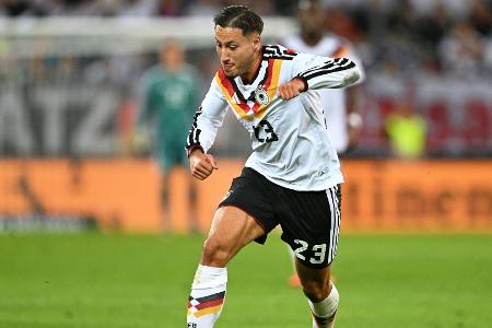 Nach DFB-Premiere: Hütter will Ebnoutalib schützen