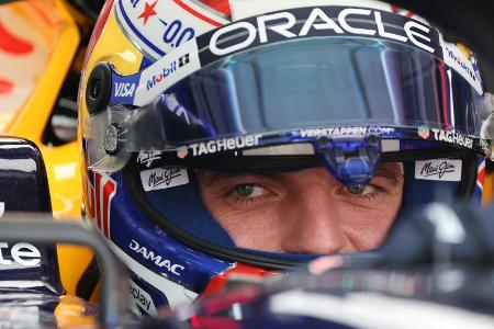 Verstappen holt Pole Position in Malaysia - Mercedes 