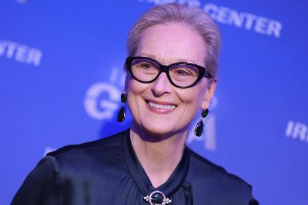 Meryl Streep (77)