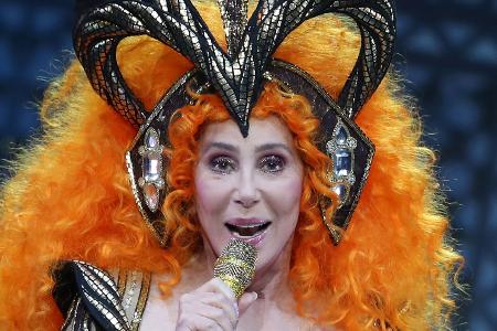 Cher (80)