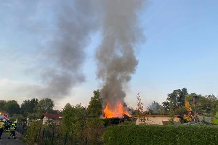 Brand Gartenlaube Landau 04.10.26
