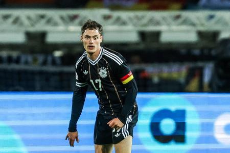 Florian Wirtz - Note: 2,5 - Führte Deutschland als Kapitän aufs Feld und ging dort auch mit spielerischen Akzenten voran. Schuf sich wie schon gegen Serbien mit leichtfüßigen Bewegungen selbst die nötigen Räume und war vor der Pause dicht dran an einem Treffer. Konnte diese Energie nicht bis zum Ende durchhalten.