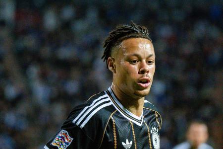 Derry Scherhant (bis 83.) - Note: 2,0 - Ging mutig in die Dribblings und war im deutschen Spiel der wohl größte Aktivposten. Gab mehrere Warnschüsse aus dem Rückraum ab und leitete den aberkannten Burkardt-Treffer mit seinem Flankenlauf ein. Auch wenn ihm später etwas die Luft ausging, lieferte er ein klares Bewerbungsschreiben.