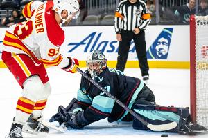 NHL: Grubauers Kraken jubeln gegen die Flames