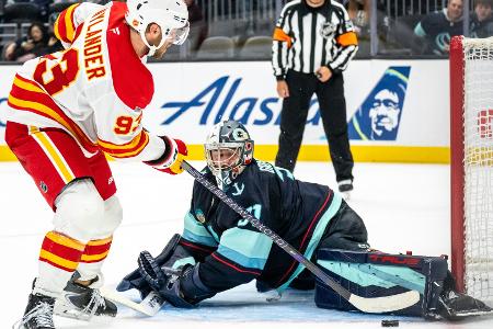 NHL: Grubauers Kraken jubeln gegen die Flames