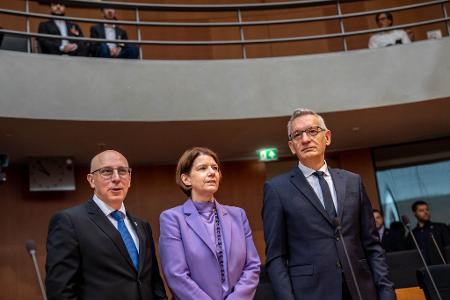 Einmal pro Jahr findet die Befragung der Spitzen der deutschen Nachrichtendienste im Bundestag öffentlich statt.