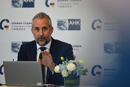 Oliver Oehms von der AHK China hofft auf den Dialog zwischen der EU und China. (Archivbild)