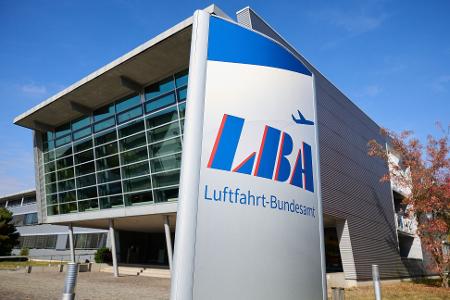 In Braunschweig ist der Sitz des Luftfahrt-Bundesamts – deshalb wird dort verhandelt.