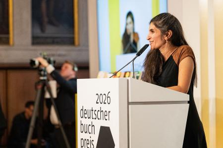Shida Bazyar erhielt am Montagabend den Deutschen Buchpreis. 