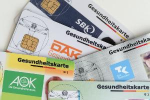 Für Gutverdiener, die in einer gesetzlichen Krankenkasse versichert sind, werden mehr Beiträge fällig. (Illustration) 