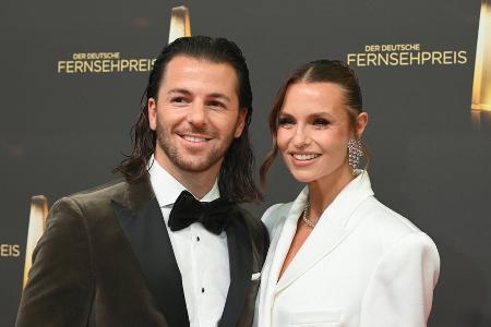 Erstes Baby! So sehr freuen sich die Promis für Laura Wontorra