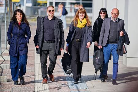 Eine Delegation der Berliner Linken traf sich im Haus der Statistik mit Vertretern von Grünen und SPD.