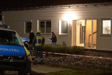 Einsatzkräfte stürmten die Wohnung, in der sich der Mann verschanzt hielt.