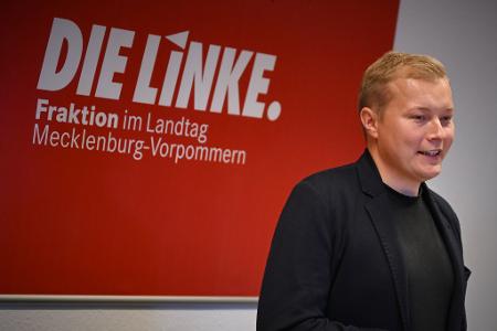 Die Linke stimmt nach einer mehrstündigen Landesvorstandssitzung für Koalitionsverhandlungen mit SPD und Grünen. (Archivbild)