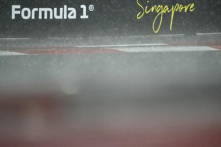 Regen in Singapur: Sprint beginnt mit 30 Minuten Verspätung