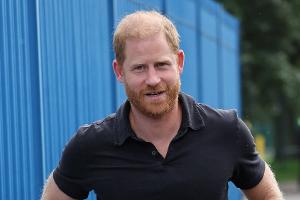 Prinz Harry bei Rugby-Match ausgebuht - Fans reagieren eiskalt
