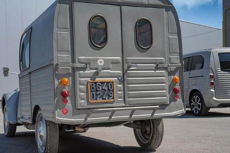 Citroen 2CV und BERLINGO Fourgonnette