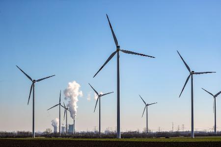 Um seine Klimaziele zu erreichen, muss Deutschland nach einer Studie noch viel Geld ausgeben (Archivbild).