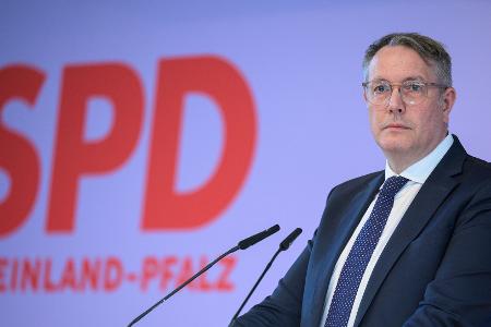 Schweitzer soll neuer Arbeitsminister werden. 