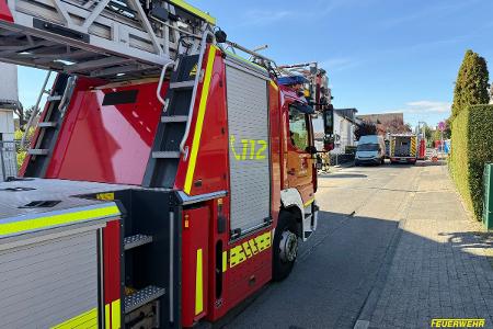 Blick auf die Einsatzstelle; Foto: Feuerwehr Leverkusen