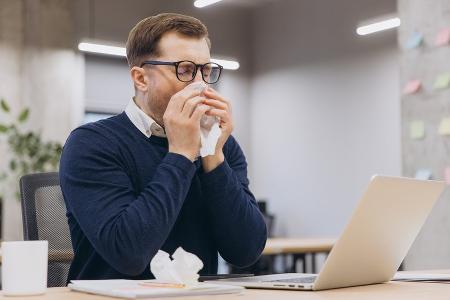 Husten, Schnupfen, Kopfweh: Wann ist man zu krank zum Arbeiten?